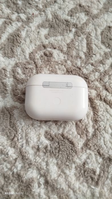 Продам наушники AirPods Pro