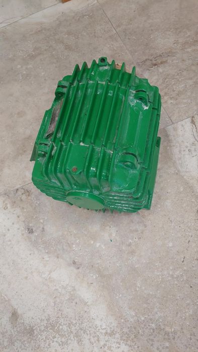 Трифазен електромотор