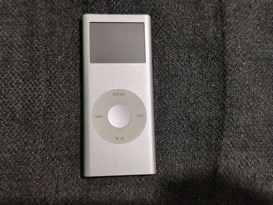 Apple iPod nano de a doua generație (modelul A1199, cu capacitatea de 2 GB, Este perfect  functional