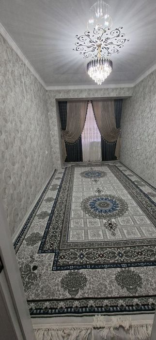 Navoiy shahrida arzon narhda uy sotiladi  1 xona 2 xona qilingan