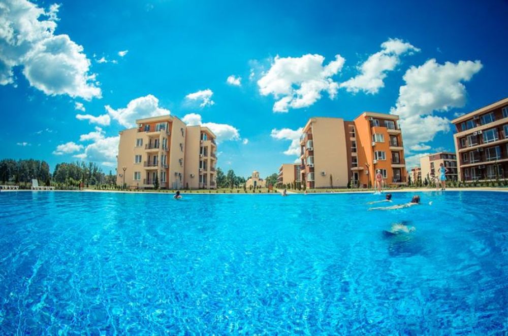 Продава се Двустаен апартамент в к.к. Слънчев бряг - 70 кв.м за 765 €/кв.м - Снимка #12