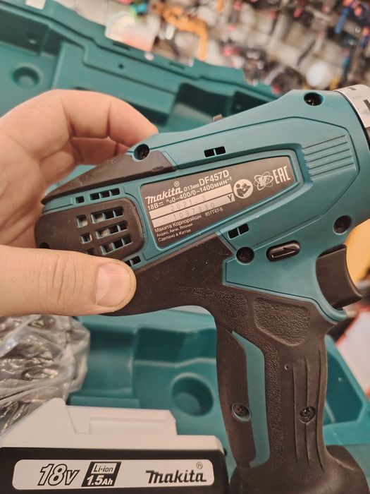 Макита Шурупаёрт DF457D