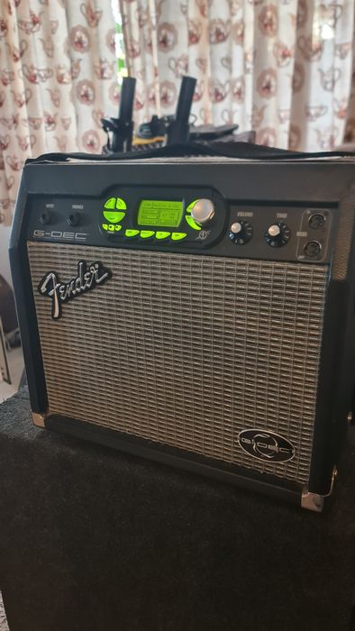 Кубе за китара Fender G-DEC