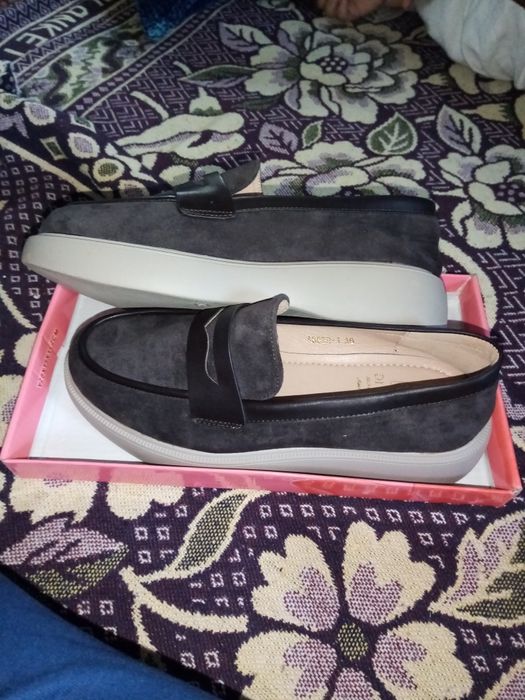 Продам женские обувь