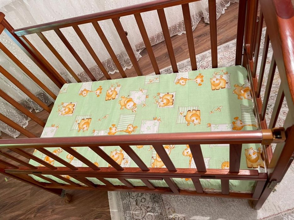 Кроватка  детская
