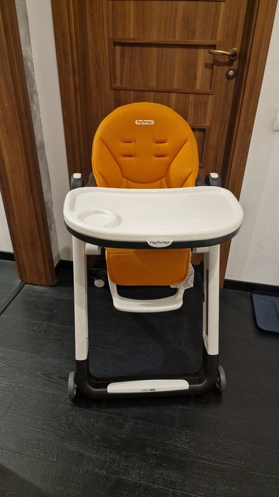 Scaun de masa 2 in 1 Peg Perego, Siesta Follow Me, Arancia