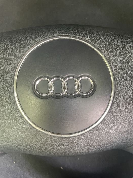 Мултифункционален волан за Audi с аърбег