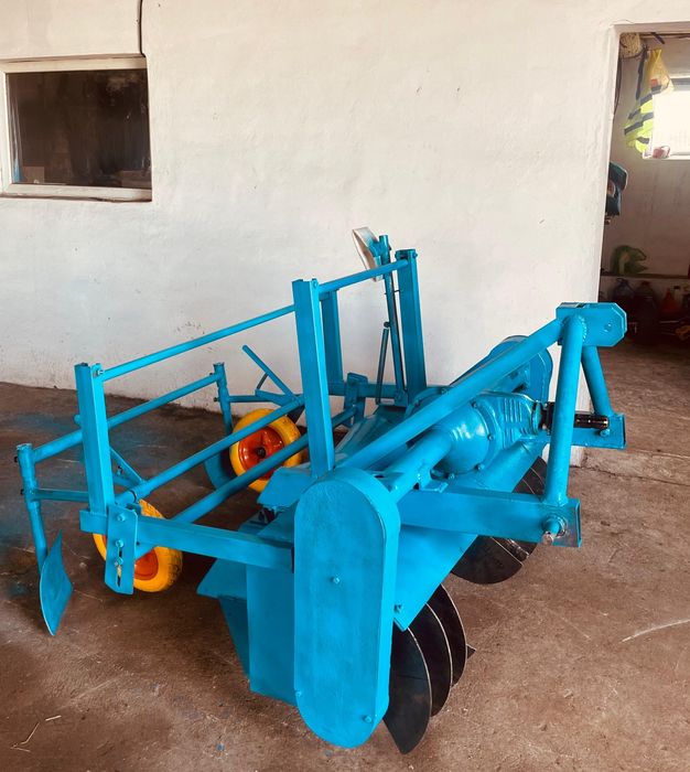 Грядообразователь + пленкоукладчик