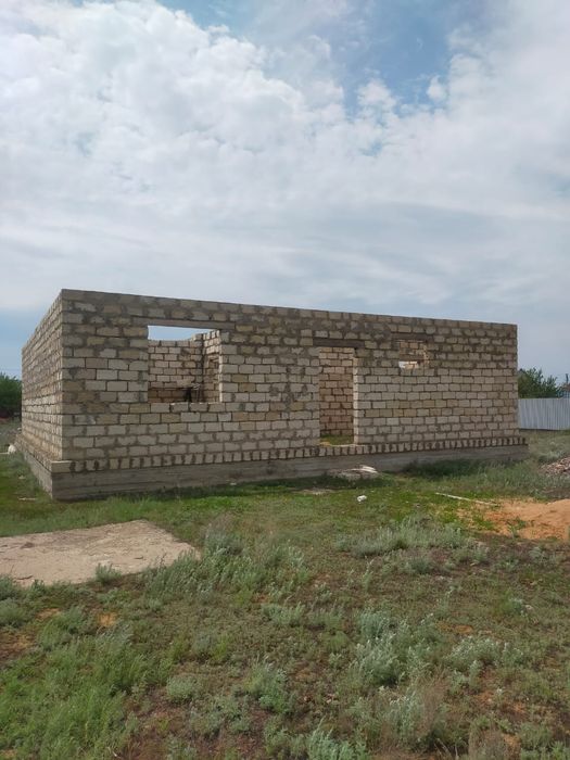 Продам дом недостроенный