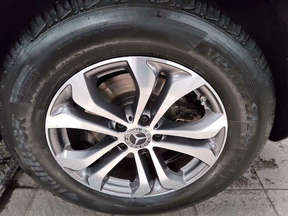 Mercedes-Benz GLC 200 d 4Matic Pret: 34.500 EUR CU TVA INCLUS