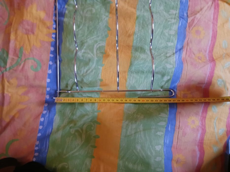 Raft pentru sticle combină frigorifică Beko