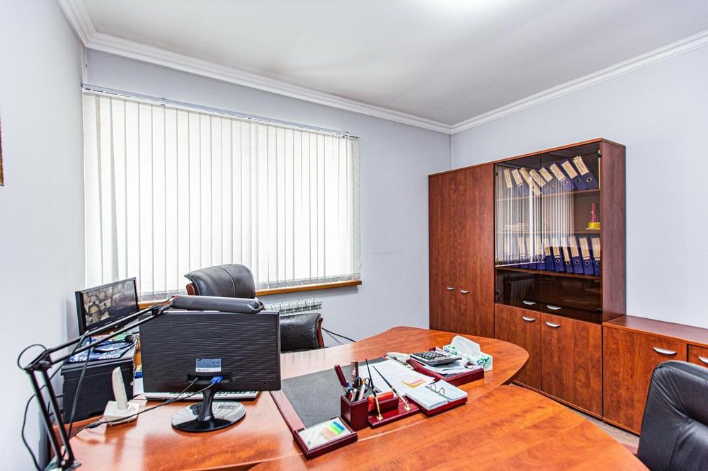 Сдаётся помещение второй этаж