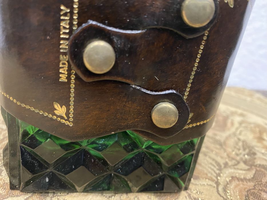 Винтидж зелена стъклена гарафа Cognac N Италия 1970