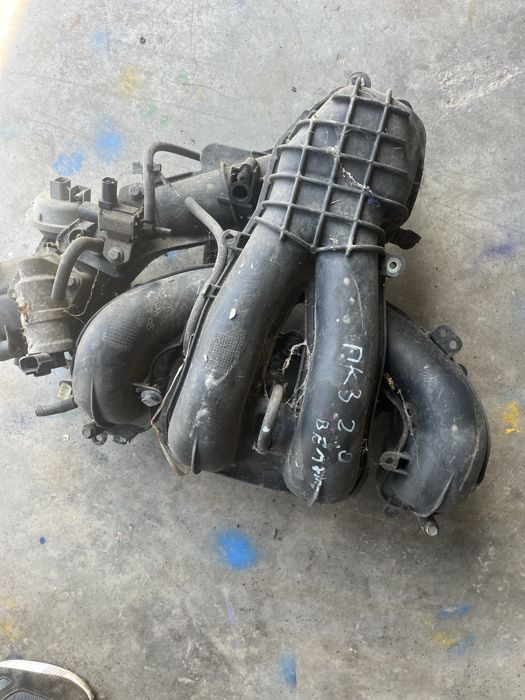 Vand galerie de admisie Ford Mondeo mk3 1.8 benzina 2003-2007