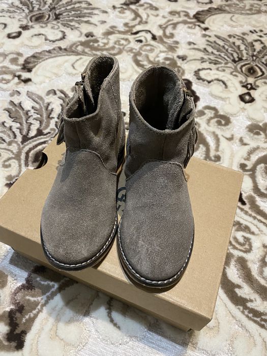 Botine fetite măsurile 26 și 29