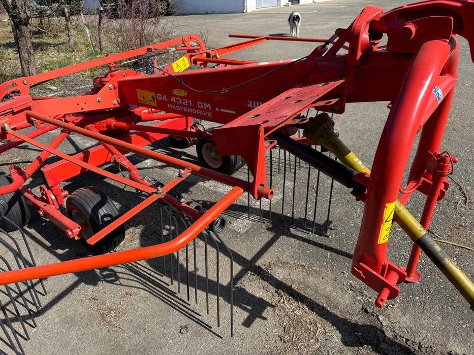 Grebla rotativa marca Khun GA 4321GM