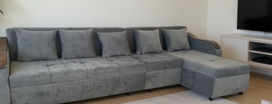 Отдам . Кровати. Диван.