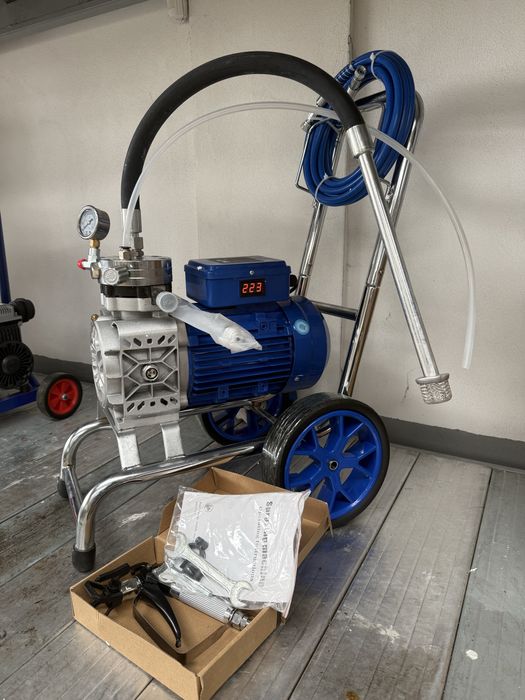 Pompa airless zugravit vopsit varuit 220v 350bar 4,9kw completa furtun