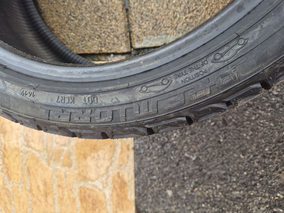 Vând cauciucuri 225/40/18 M+S 2 buc noi nouțe imp Germania