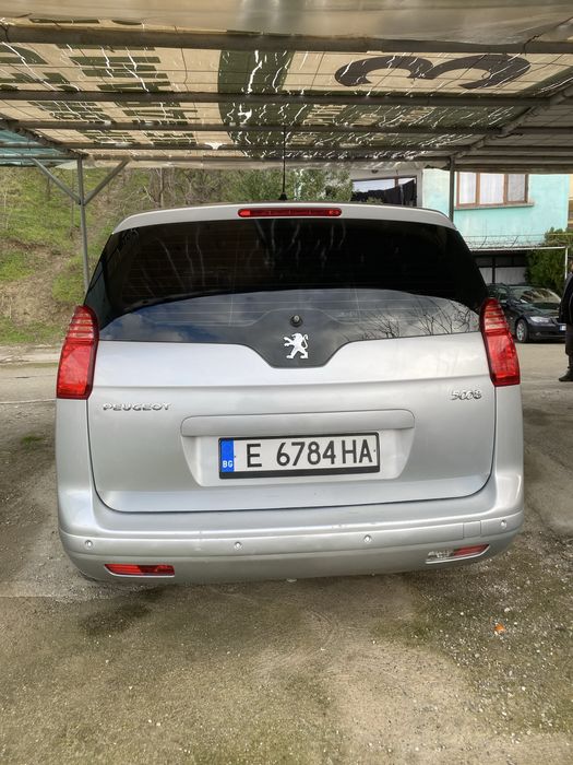 Пежо 5008 1.6/115 коня дизел 2011 година