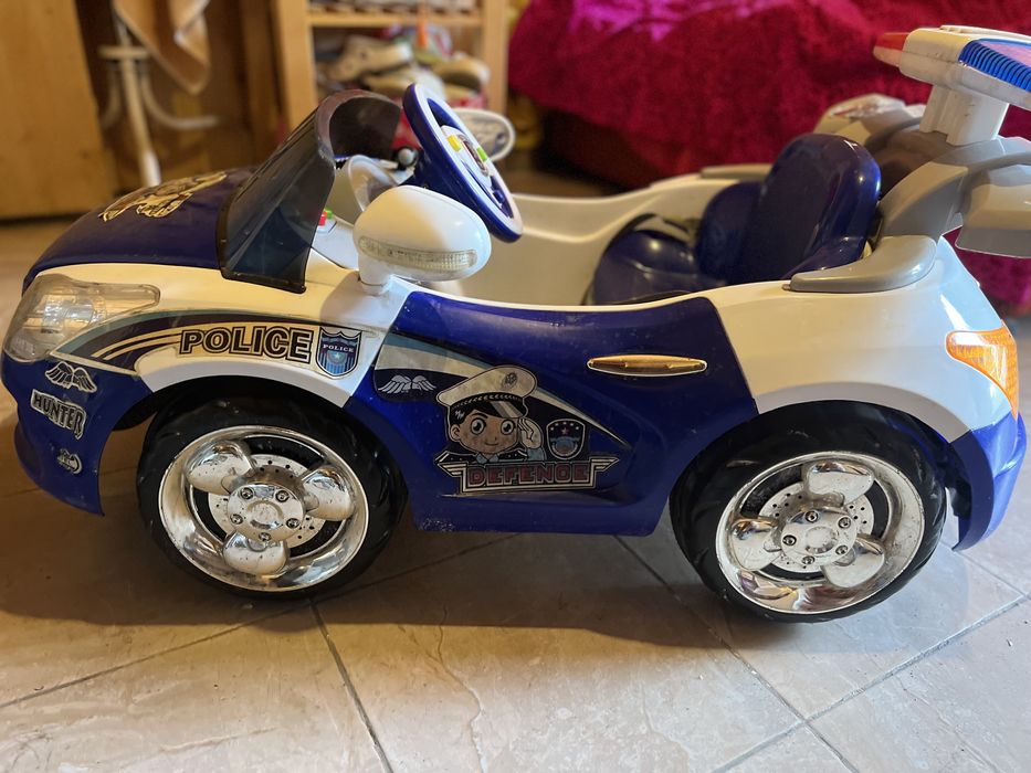 Машина детская .