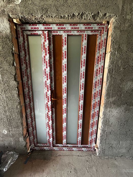 Tâmplărie PVC | Ferestre și Uși PVC | Plase Insecte | Rulouri și Jaluzele