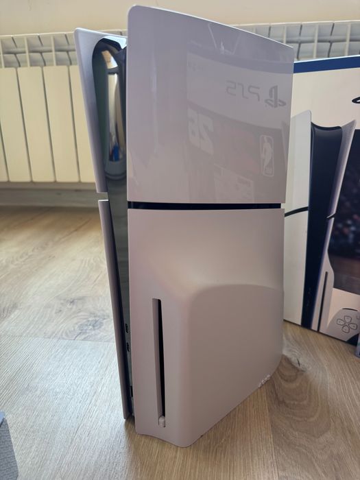 Sony PlayStation 5 / 2 джойстика / FC26, NBA26, UFC5