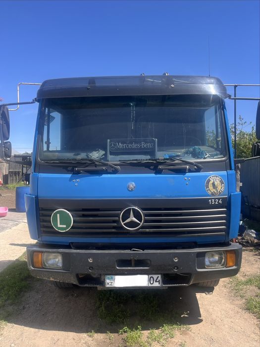 Продам манипулятор Mercedes-Benz 1324