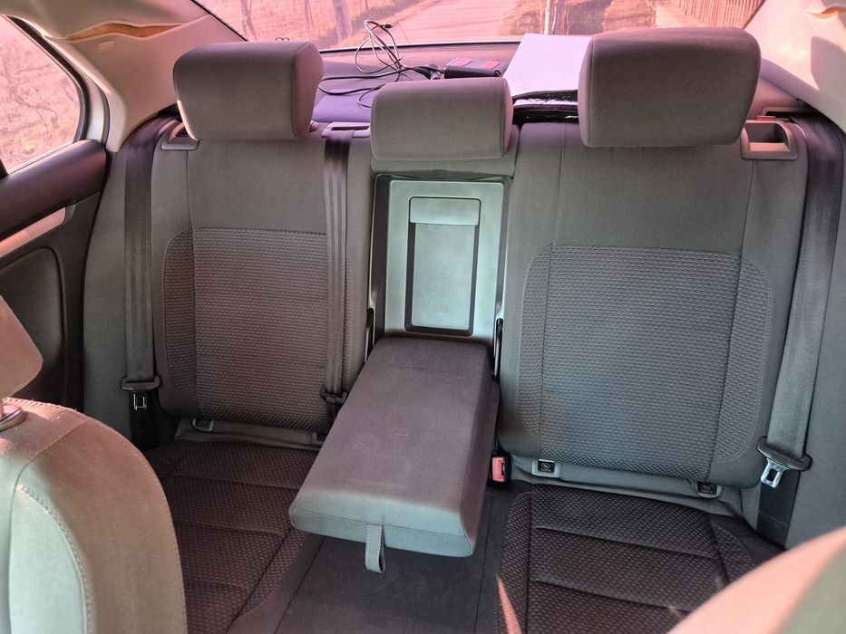 Volkswagen Jetta 2.0 TDI 170 CP