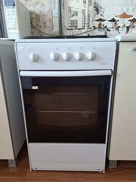 Продам газовую плиту