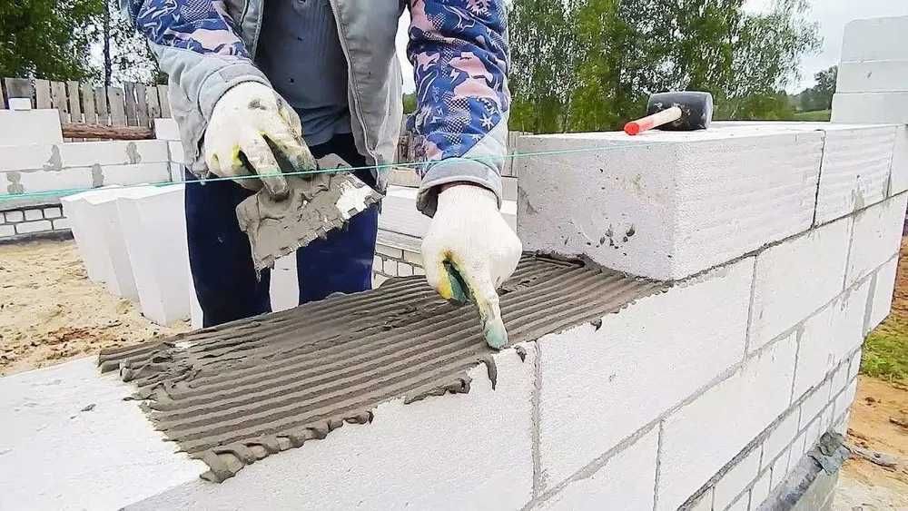 Шлокоблок, газоблок, стяжка, штукатурка, фундамент ишларини киламиз.