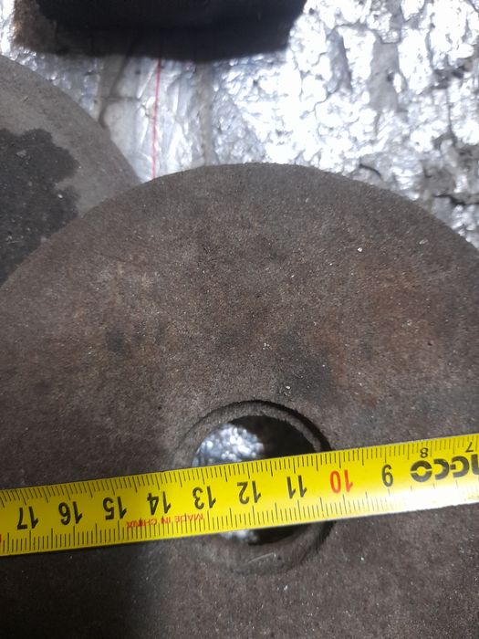 Камни наждачные.