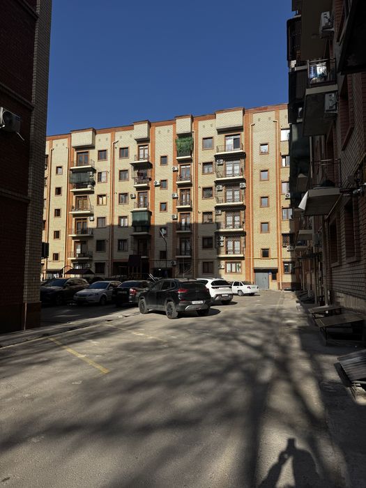 Продается квартира 97 м2  ( новостройка )