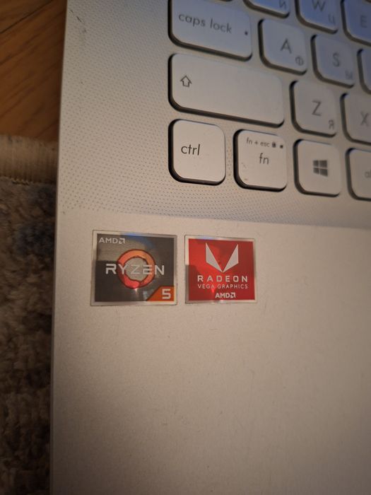 Asus VivoBook 14 x412D