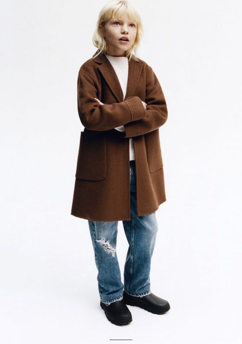 Продам пальто из драпа для девочек