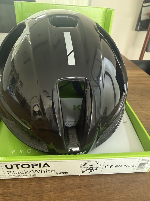Шлем Kask Utopia Black/White.