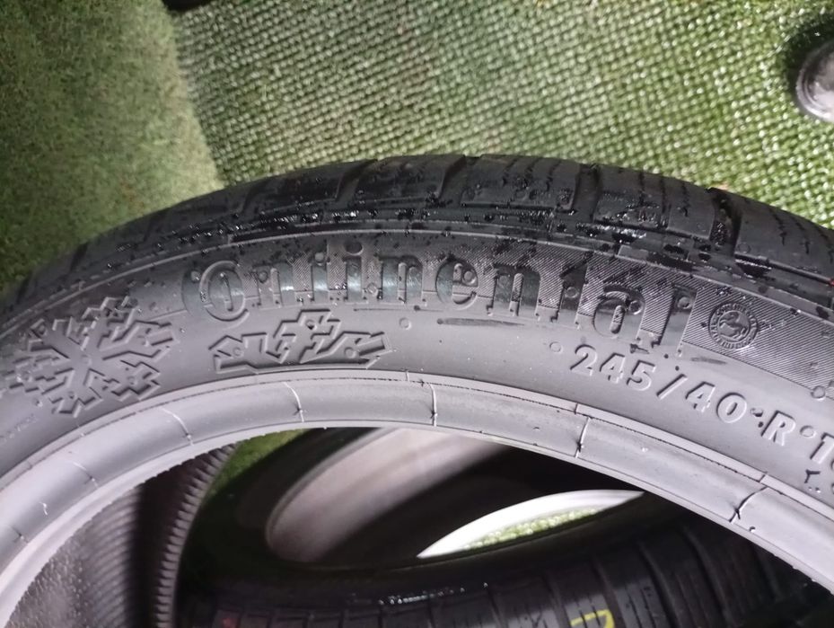 245 40 18 Continental m+s
