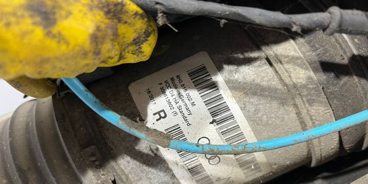 Perna aer dreapta spate 3.0tdi 4h0616002M Audi A8 D4/4H [facelift] [2