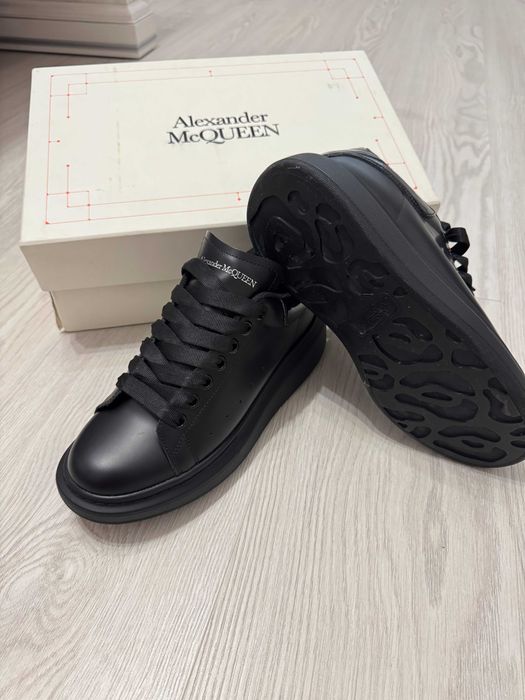 Adidasi Alexander Mc Queen l Produs NOU Premium din Piele - Full Box