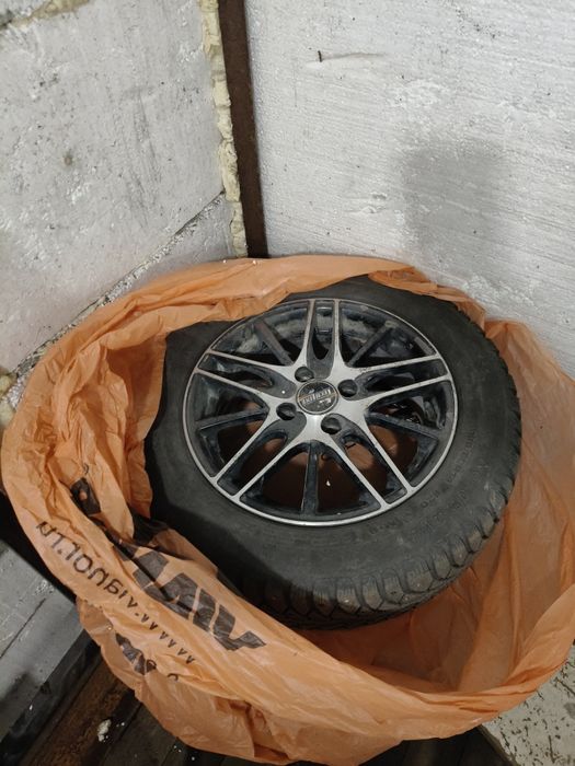 Продам диски с резиной и без