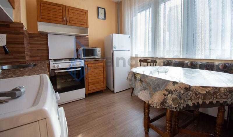 Едностаен апартамент под наем в кв. Света Троица