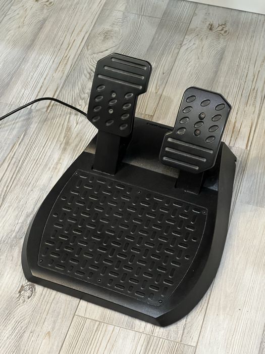 Игровой руль thrustmaster t150