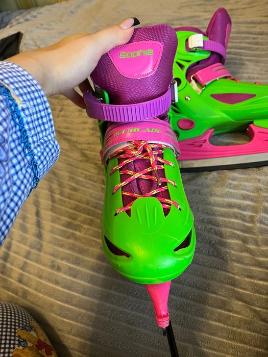 Продаю коньки спортивные ice blade