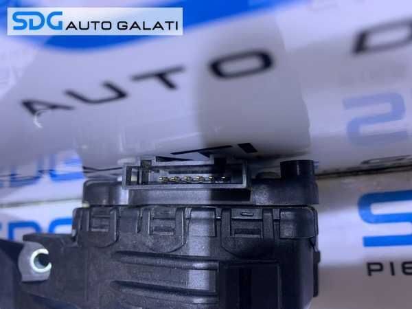 Pedala Acceleratie VW Passat B5 1.9 TDI 1997 - 2001 Cod 8D1721523F [B4087]