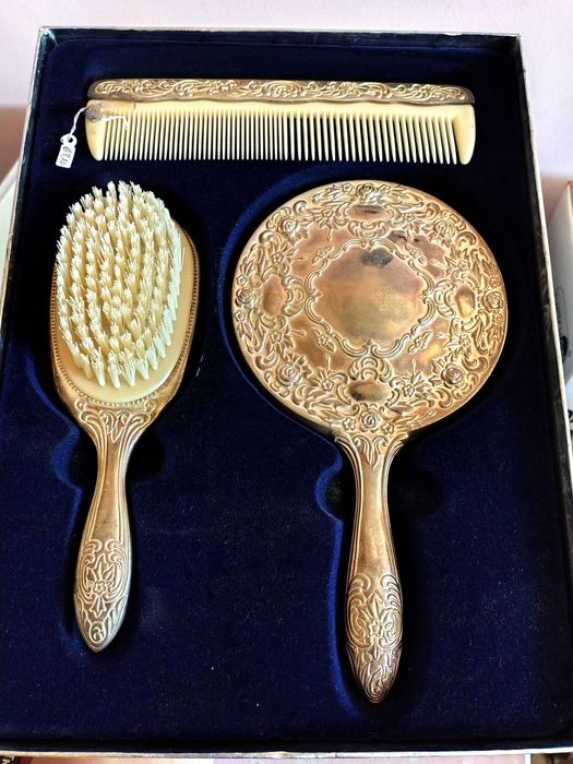 Луксозен Дамски Посребрен Комплект