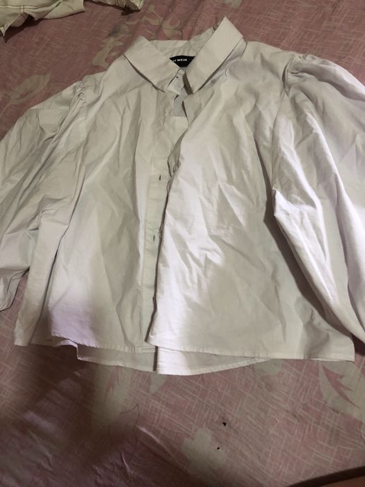 2 cămăși dama albe L si S stare impecabila