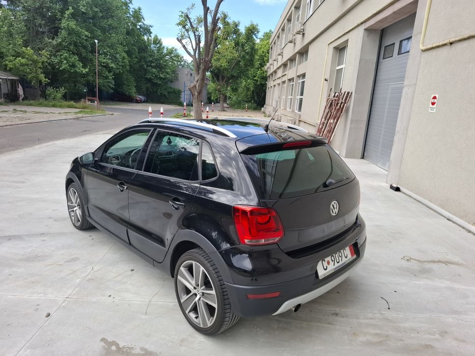 VOLKSWAGEN Polo 2011 — imagine 3