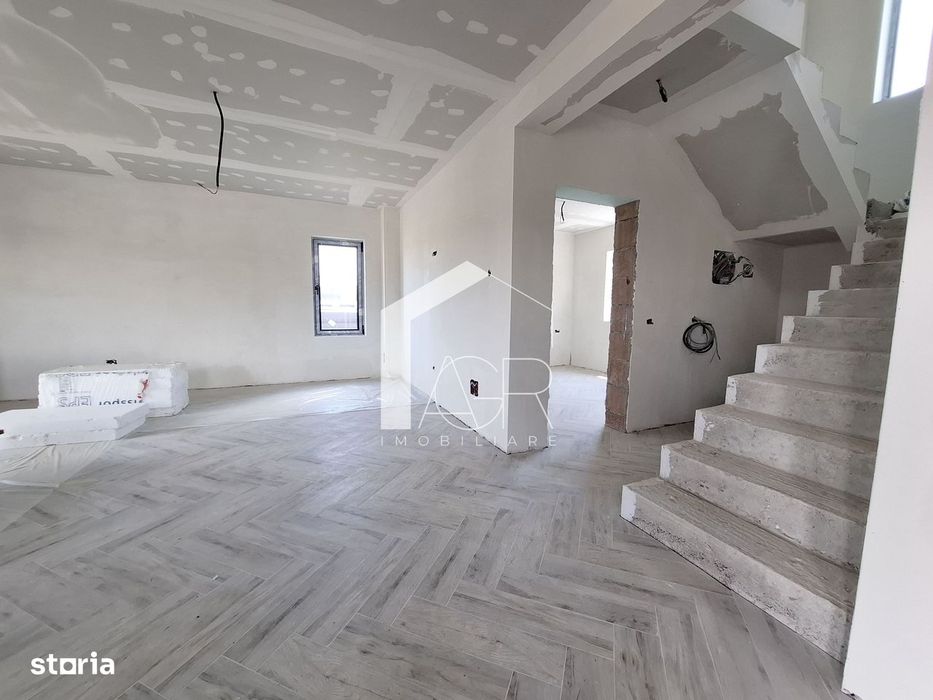 Vila P+1E, cu 5 camere, Paulesti