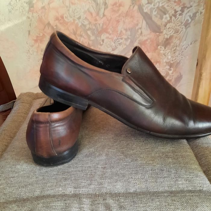 Коричневые мужские туфли
