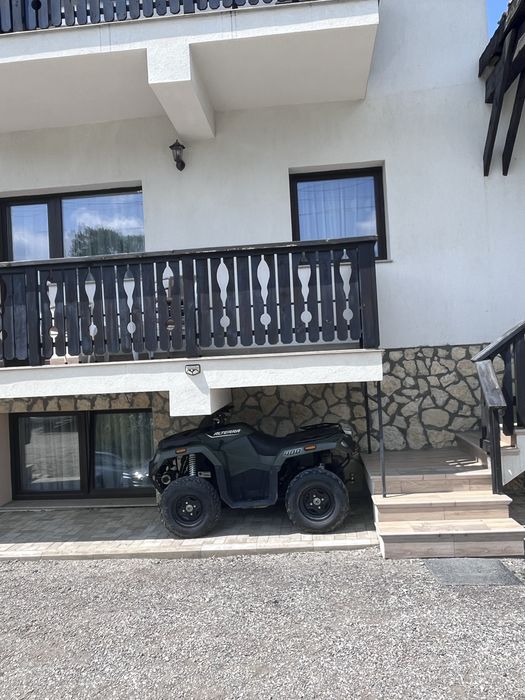 Vând atv articat cat 400 defect
